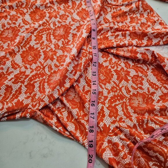 J. McLaughlin Catalina Faux Wrap Top Size Large Red Floral Lace Print - Picture 8 of 9